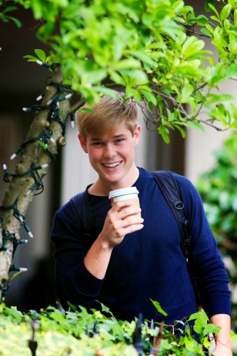 Mason  Dye Fotoğrafları 6