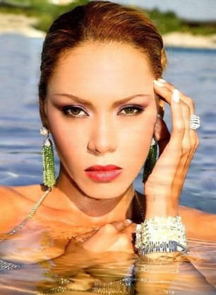 Linda Batista (i) Fotoğrafı