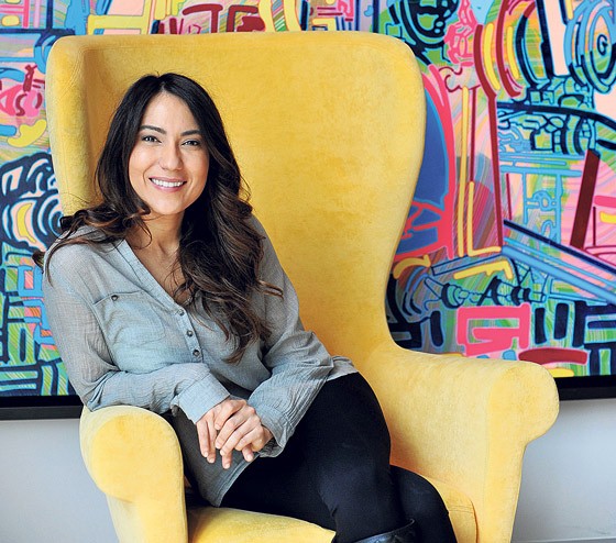 Esra İnal fotoğrafı