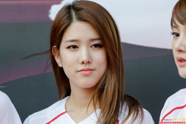 Yang Ji-won Fotoğrafı
