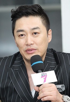 Jung Chan-woo (i) Fotoğrafları 1