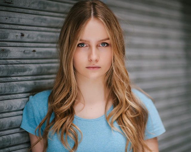 Olivia DeJonge Fotoğrafları 1