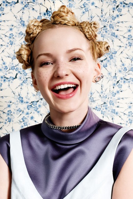 Dove Cameron Fotoğrafı