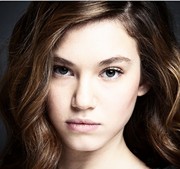 Melisa Şenolsun Fotoğrafı