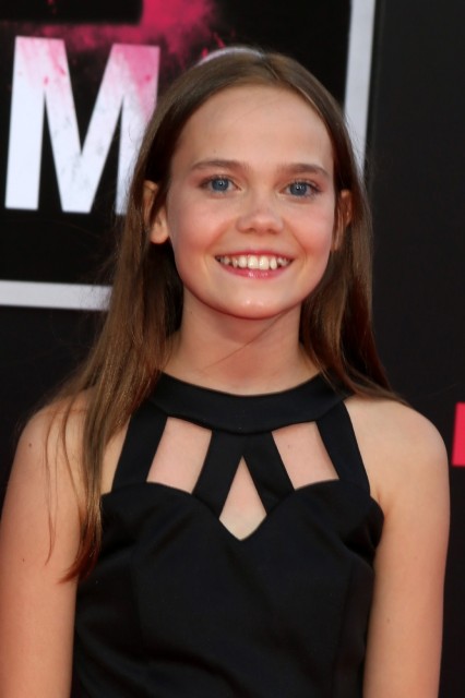 Oona Laurence Fotoğrafı