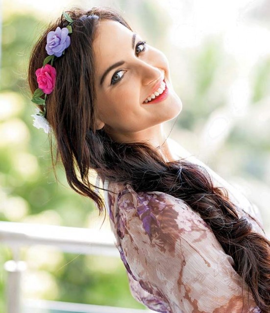 Elli  Avram Fotoğrafı