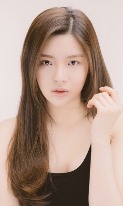 Lee Sun-bin Fotoğrafları 3