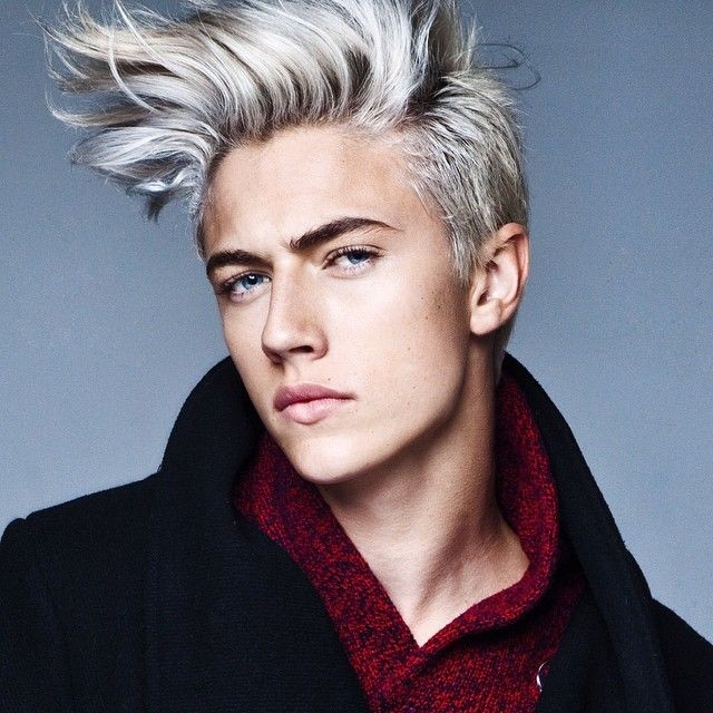 Lucky Blue Smith Fotoğrafları 3