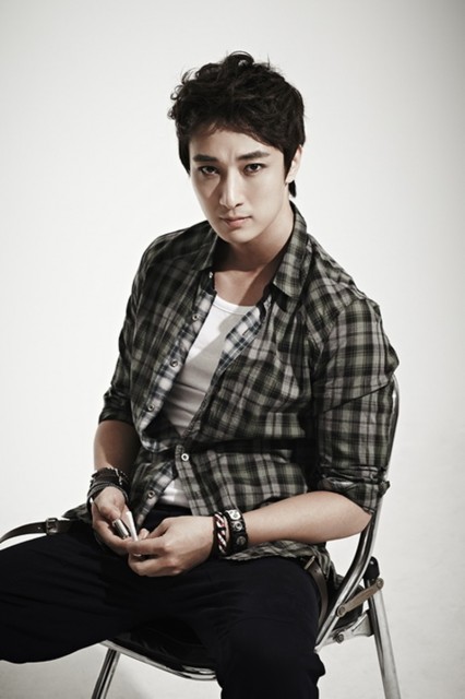 Kim Seung-dae fotoğrafı