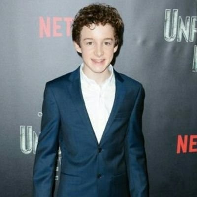 Louis Hynes fotoğrafı