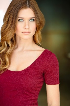 Anna Marie  Dobbins Fotoğrafı