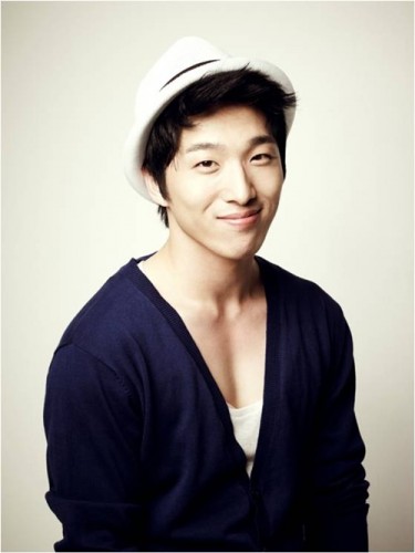 Dong Hyun-bae Fotoğrafı