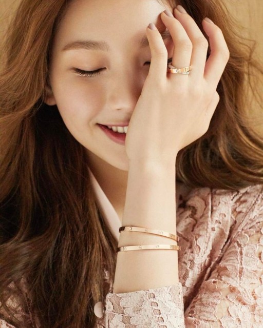 Kim Jin-kyung Fotoğrafı