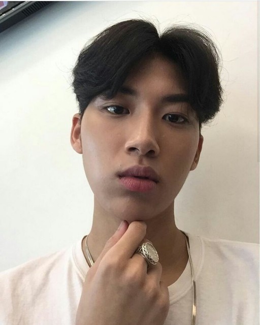 Kim In-sik (i) Fotoğrafı