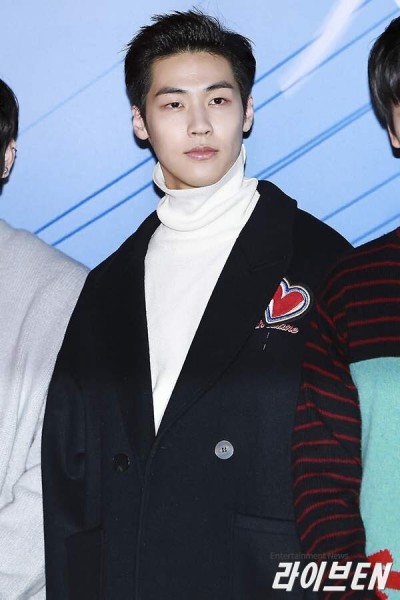 Lee Seung-hyub Fotoğrafı