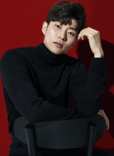 Yoon Jong-Suk Fotoğrafları 2