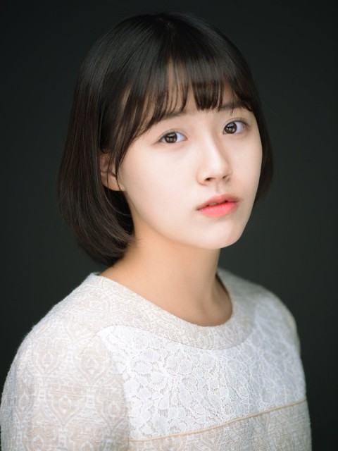 Kim Bo-kyung (i) fotoğrafı