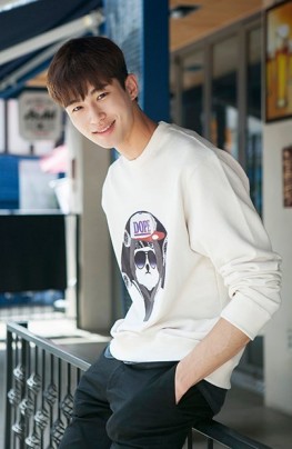 Byeon Woo-Seok Fotoğrafları 7