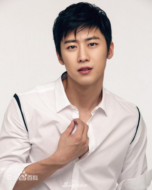 Zhu Jia Qi Fotoğrafı