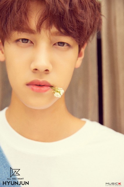 HyunJun (i) Fotoğrafı