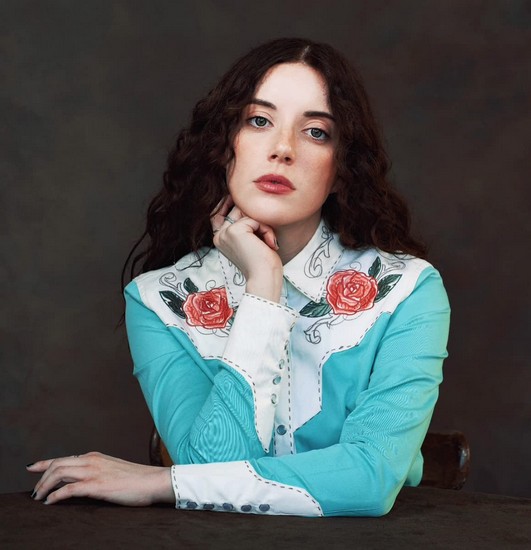 Hayley  McLaughlin fotoğrafı