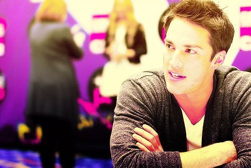 Michael Trevino Fotoğrafları 84