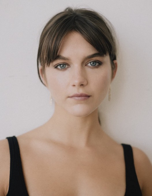 Chloe East Fotoğrafı