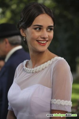 Hande Soral Fotoğrafı