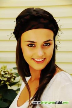 Hande Soral Fotoğrafı