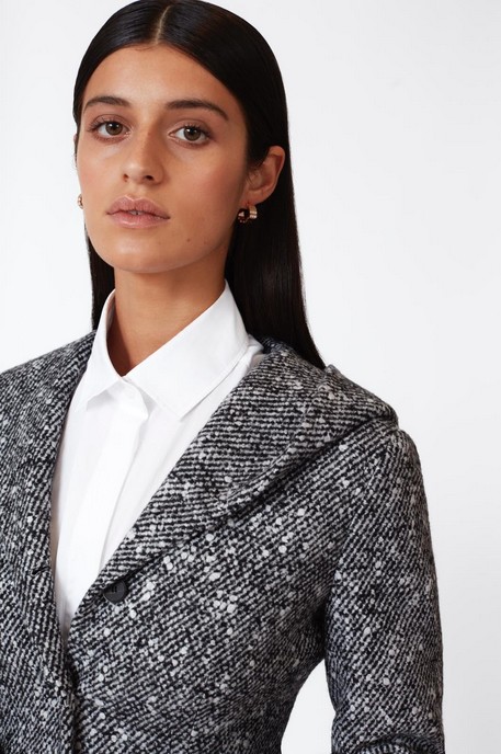 Anya Chalotra Fotoğrafı