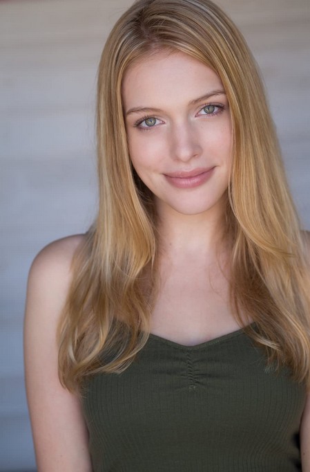 Jessie Vaughn Fotoğrafı