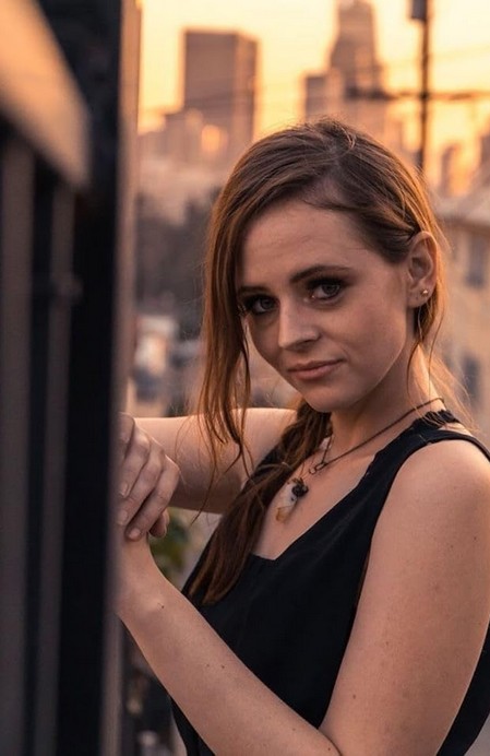 SarahLydia Sophia Fotoğrafı