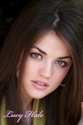 Lucy Hale Fotoğrafı