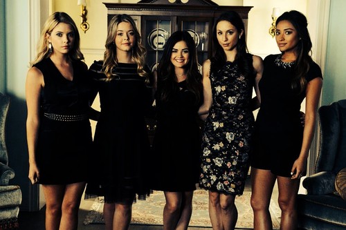 Lucy Hale Fotoğrafı