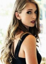 Yasemin Allen Fotoğrafı