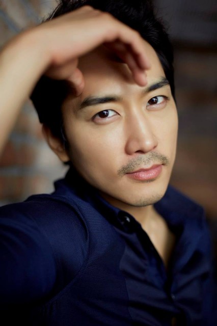 Song Seung-Heon Fotoğrafı