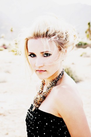 Emily Osment Fotoğrafları 167