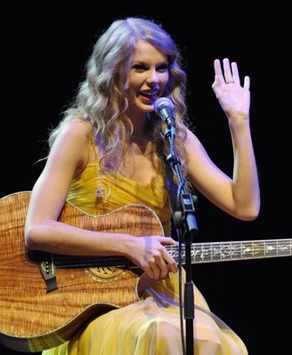 Taylor Swift Fotoğrafları 2096