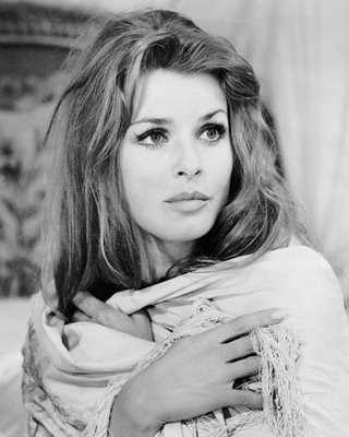 Senta Berger Fotoğrafları 3