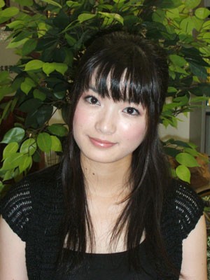 Rie Tsuneyoshi Fotoğrafları 1