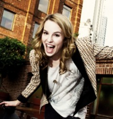 Bridgit Mendler Fotoğrafları 206