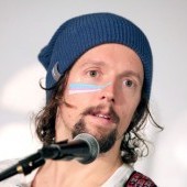 kurba79