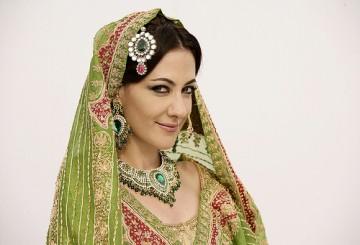 Meltem Cumbul Bollywood\'da