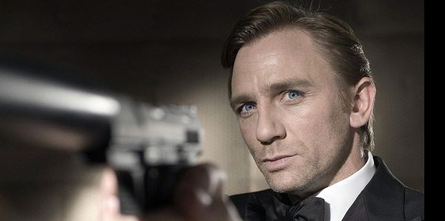 Daniel Craig 'Devam' Dedi!