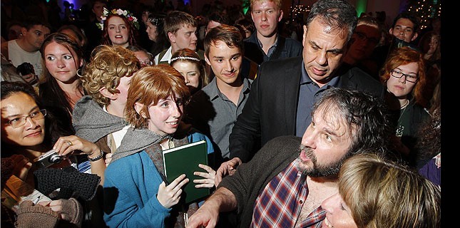 Hobbit filminin prömiyeri Yeni Zelanda'da dev partiyle yapıldı