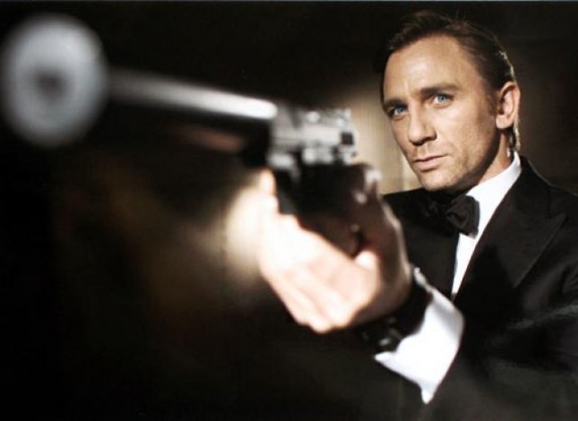 James Bond'un çekimleri olaylı başladı