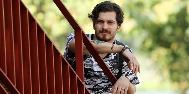 Koca Yusuf Filminde Çağatay Ulusoy’a Kim Eşlik Edecek?