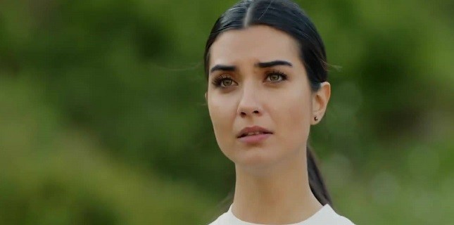 Tuba Büyüküstün'den Sinema Filmi