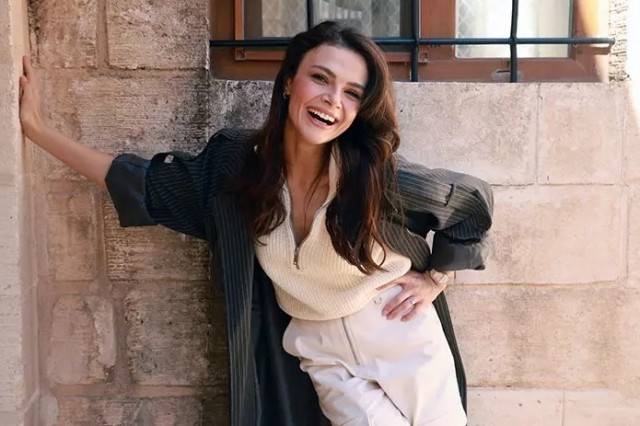 Sinem Ünsal nereli?