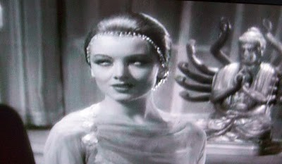 13 Kadın Fotoğrafı